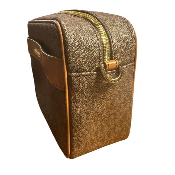 Michael Kors Kenly Large Logo Crossbody Bag Unisex - Picture 3 of 12